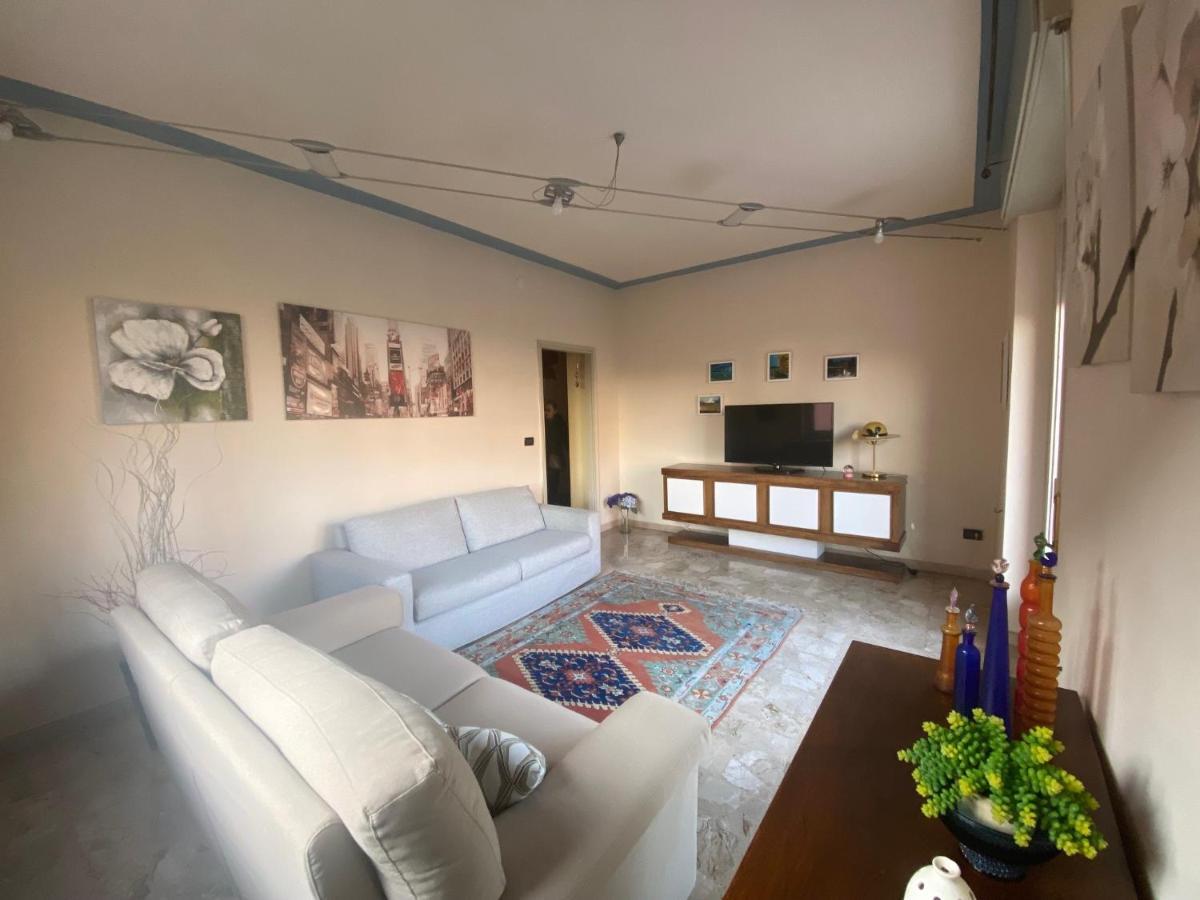 La Casa Di Marta Valeggio sul Mincio Exterior foto